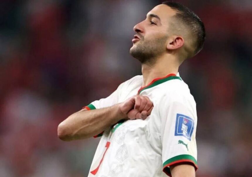 Mercato- après le PSG, le Bayern rode autour de Ziyech