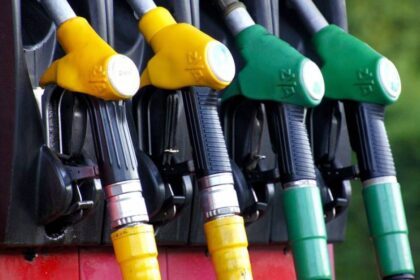 Carburants : le litre de gasoil baisse de 30 centimes, l'essence de 20 centimes à partir de ce jeudi