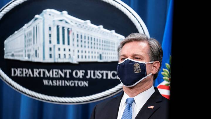 Le Covid-19 "très probablement" provoqué par une fuite de laboratoire à Wuhan, selon le FBI